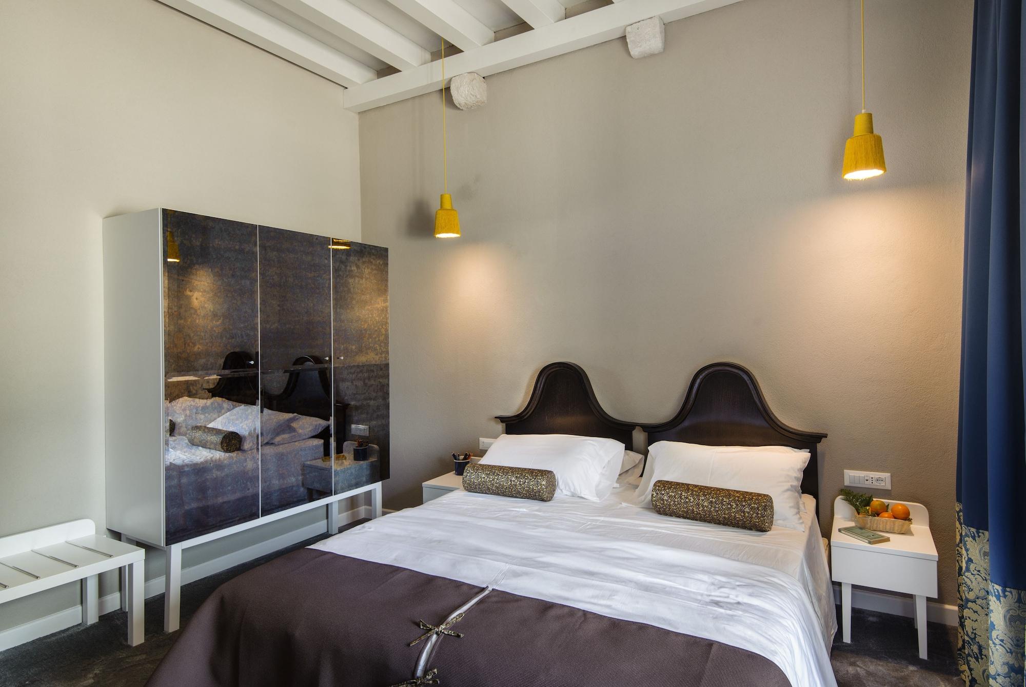 เซ็นจูรี 12 เฮอริเทจ โฮเต็ล Hotel โตรกีร์ ภายนอก รูปภาพ