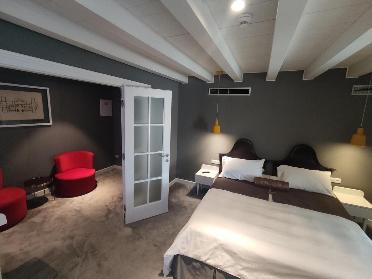 เซ็นจูรี 12 เฮอริเทจ โฮเต็ล Hotel โตรกีร์ ภายนอก รูปภาพ