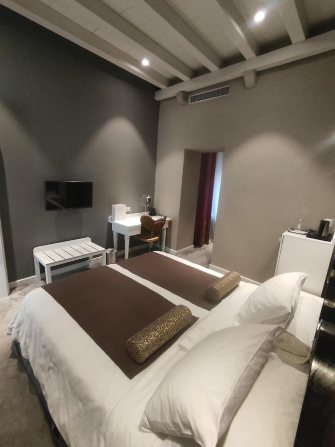 เซ็นจูรี 12 เฮอริเทจ โฮเต็ล Hotel โตรกีร์ ภายนอก รูปภาพ