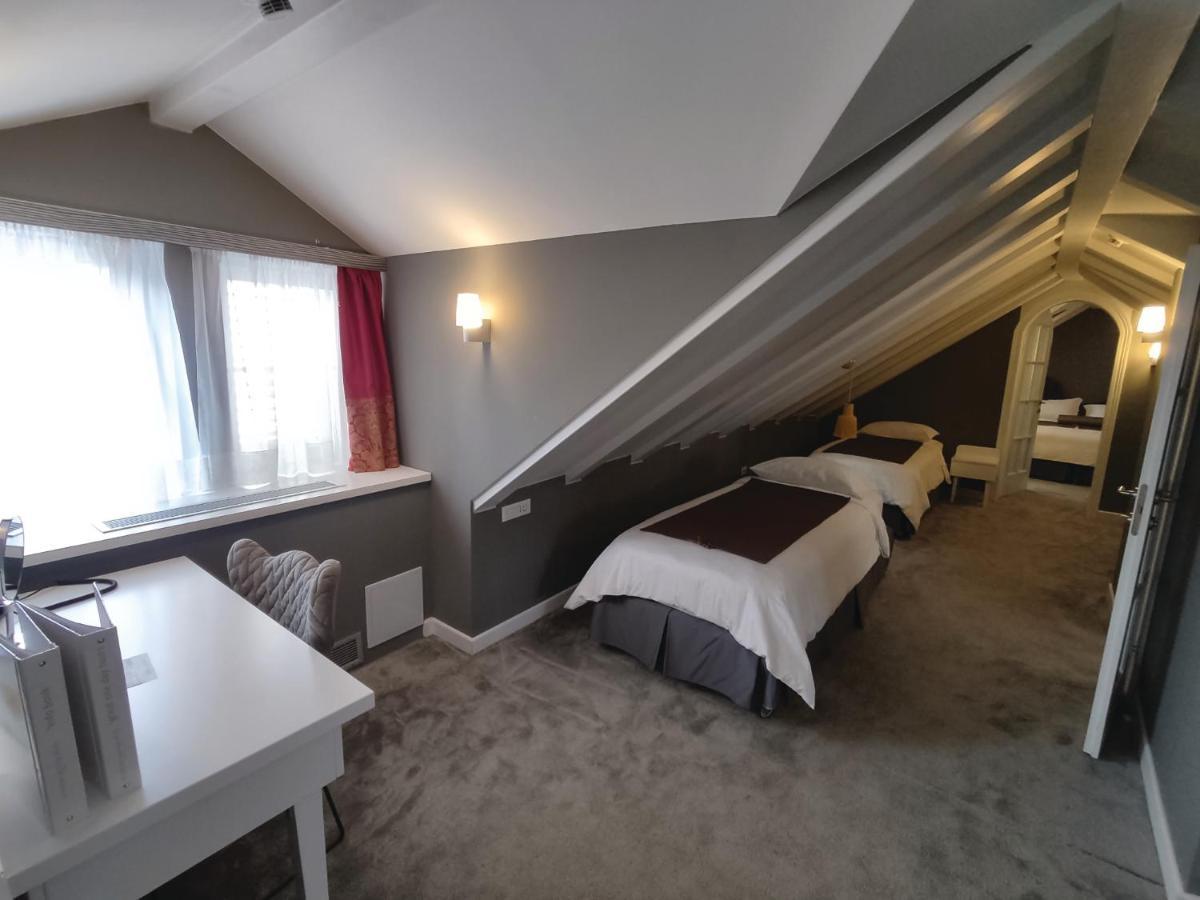 เซ็นจูรี 12 เฮอริเทจ โฮเต็ล Hotel โตรกีร์ ภายนอก รูปภาพ