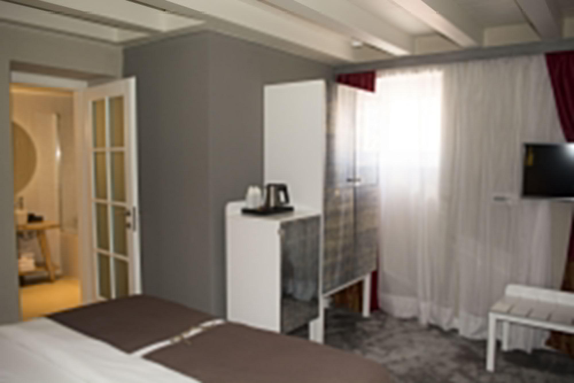 เซ็นจูรี 12 เฮอริเทจ โฮเต็ล Hotel โตรกีร์ ภายนอก รูปภาพ