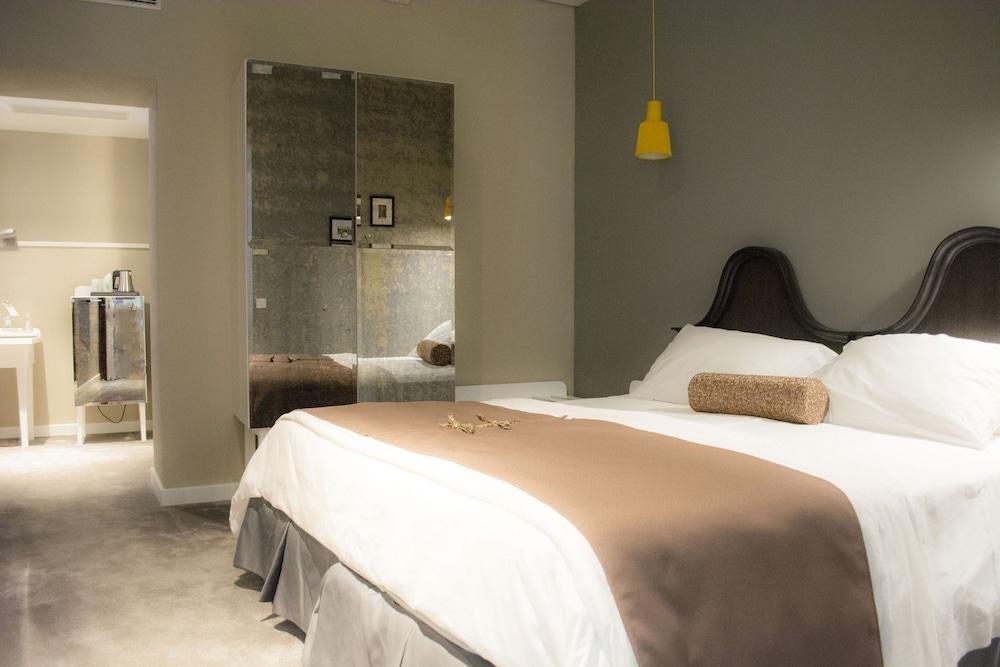 เซ็นจูรี 12 เฮอริเทจ โฮเต็ล Hotel โตรกีร์ ภายนอก รูปภาพ