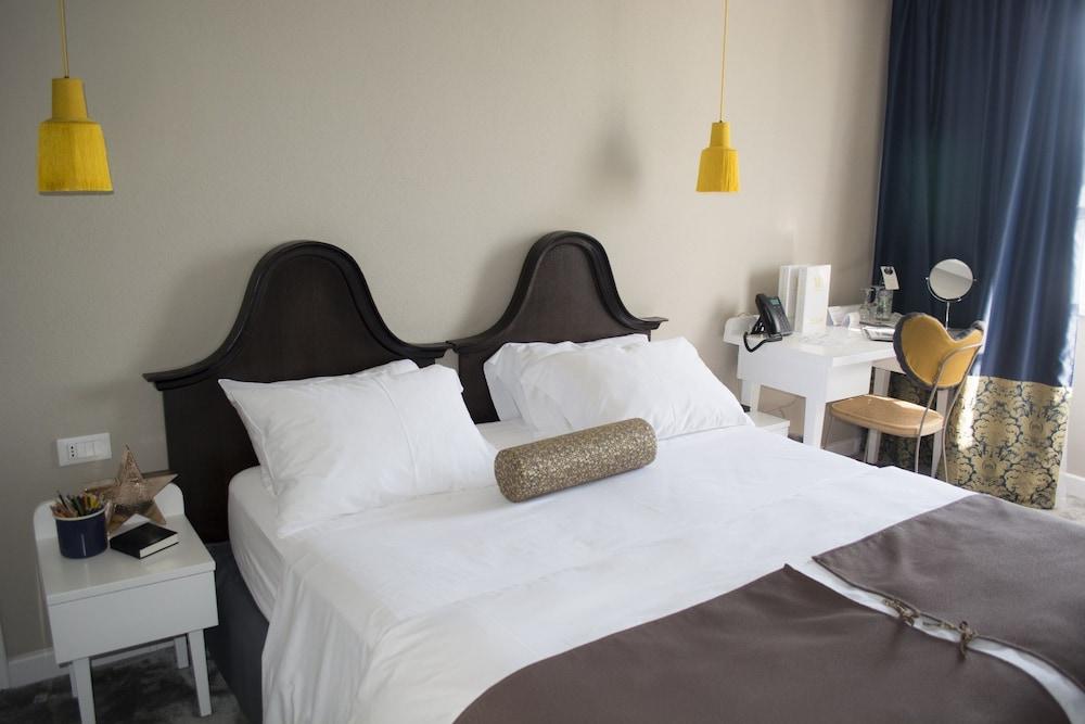เซ็นจูรี 12 เฮอริเทจ โฮเต็ล Hotel โตรกีร์ ภายนอก รูปภาพ